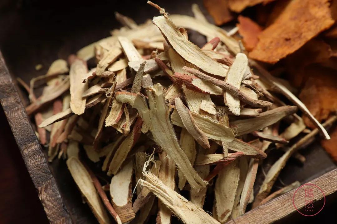 龟苓膏真假对比,真龟壳的龟苓膏