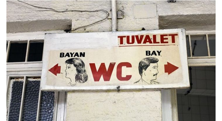 为什么上厕所马桶溅水,为什么上厕所水溅到腿上