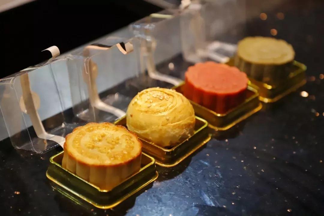 坐拥大学宿舍豪华六人间,南京小龙虾大学