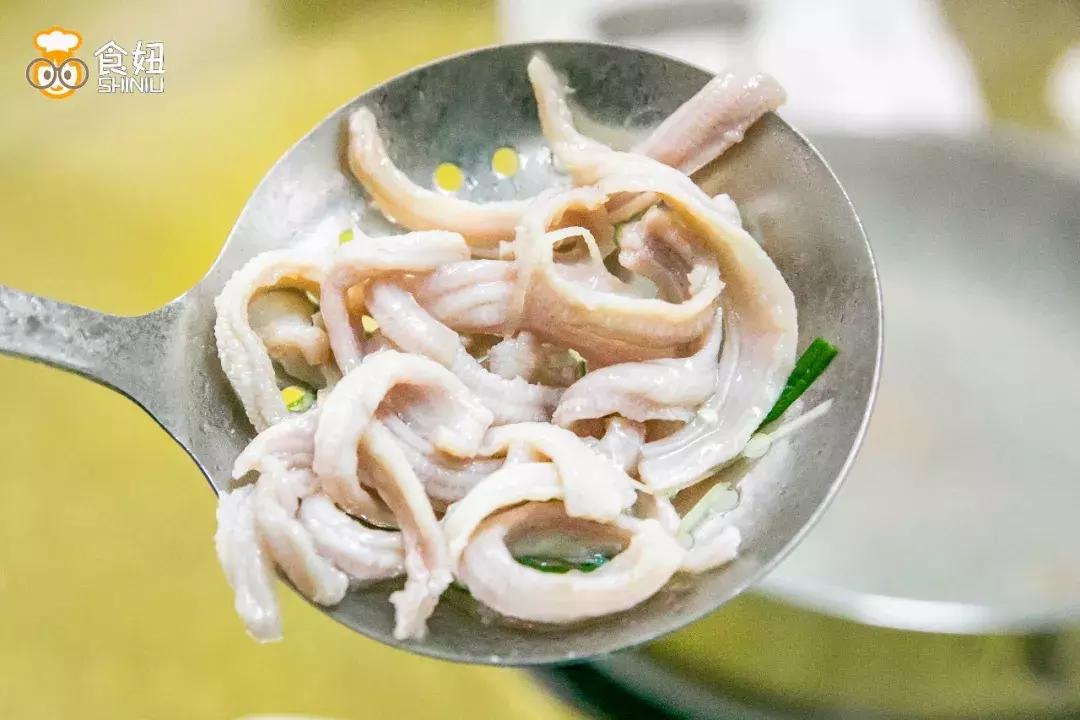 10年，它凭一锅清水，成为边炉界一霸！