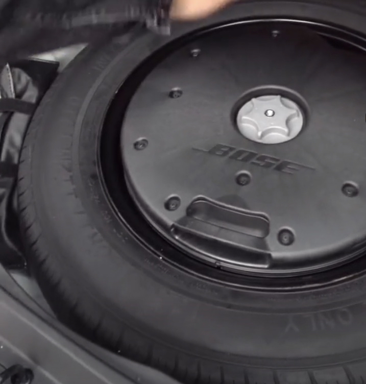 奇骏后车门振动异响,奇骏后悬挂异响原因