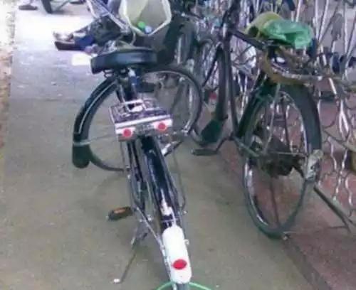 为什么印度是神奇的国度,为啥印度是个神奇国度啊