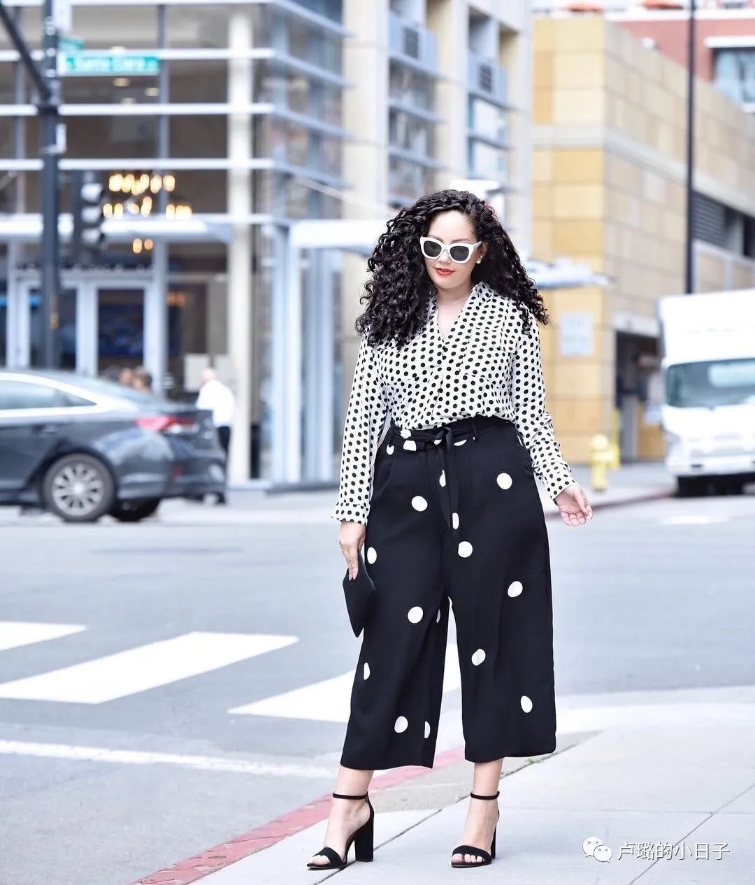 微胖遮肉显瘦,胖妹子看过来教你一招显瘦又百搭