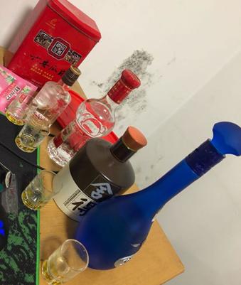 梦6对比珍藏剑南春,梦6剑南春水晶剑哪个好喝