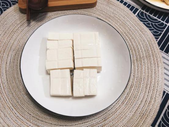 铁锅炖鱼最简单家常做法视频,家常版铁锅炖鱼怎么做