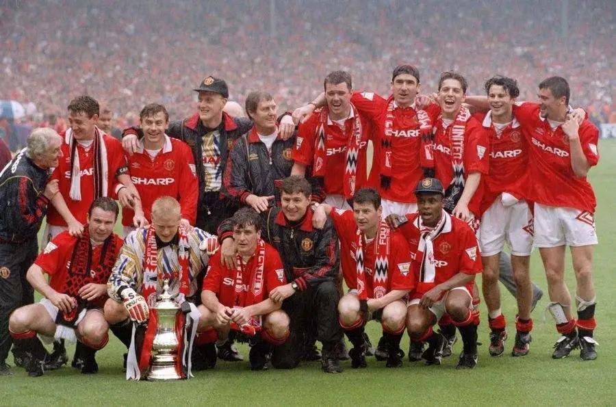 入门级足球各种阵型讲解,足球基本阵型与基本打法