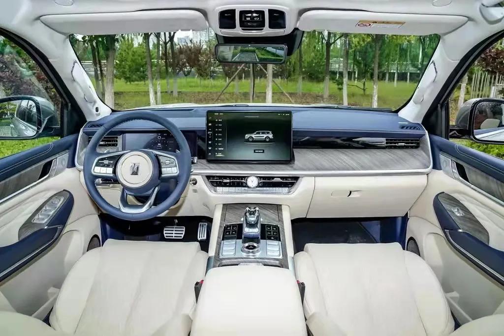 坦克500价格亮相，或卖34万起，油耗18升，配三款版本