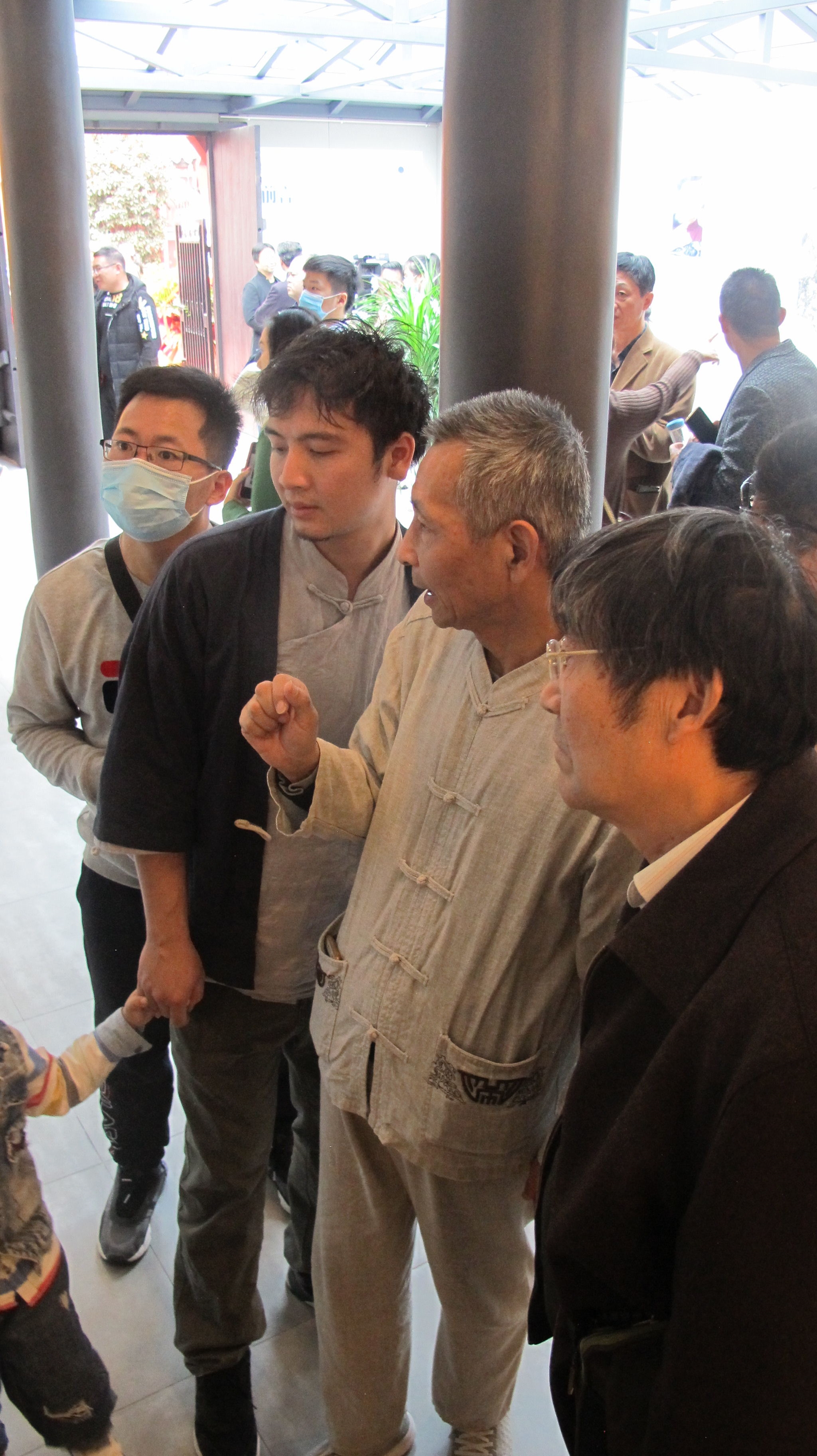 远看山有色近听水无声古诗,远看山有色近听水无声谜语