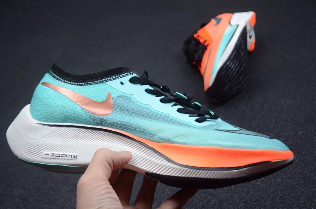 nikezoomx最好的跑鞋,还在为鞋子多不好放而烦恼吗