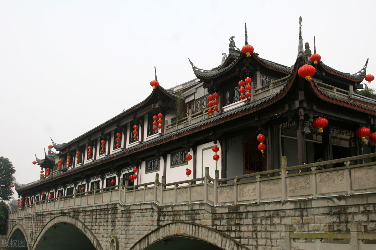 江南六大古镇之首古镇特色,江苏苏州市吴江区的江南六大古镇