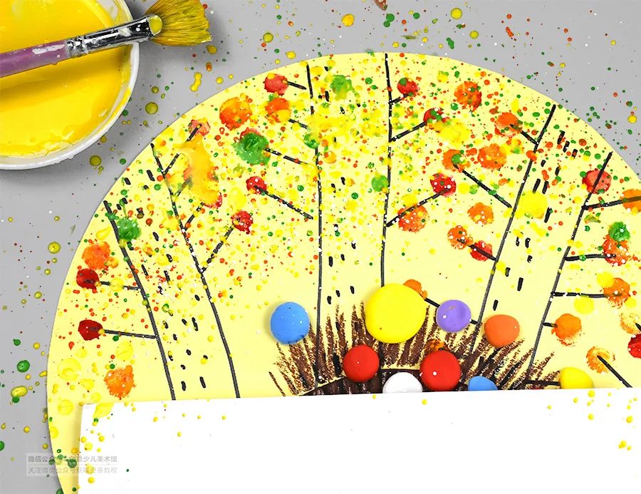 儿童画教程｜幼儿秋季艺术启蒙课程《小刺猬搬果果》