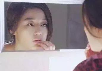 姨妈推迟皮肤变差,为什么一来姨妈皮肤就变差