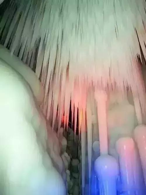 世界上真有万年不化的冰洞吗,最大的万年冰洞