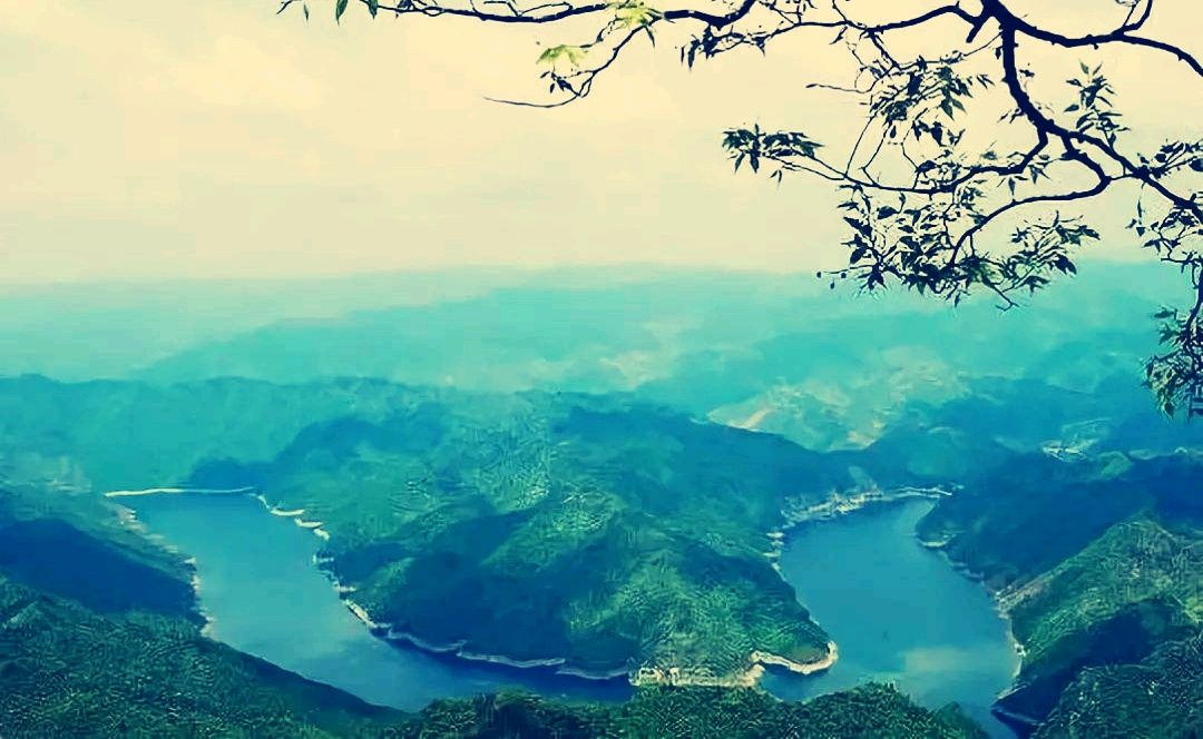 武当山下美丽山城，东风汽车的发祥地，十堰市张湾区