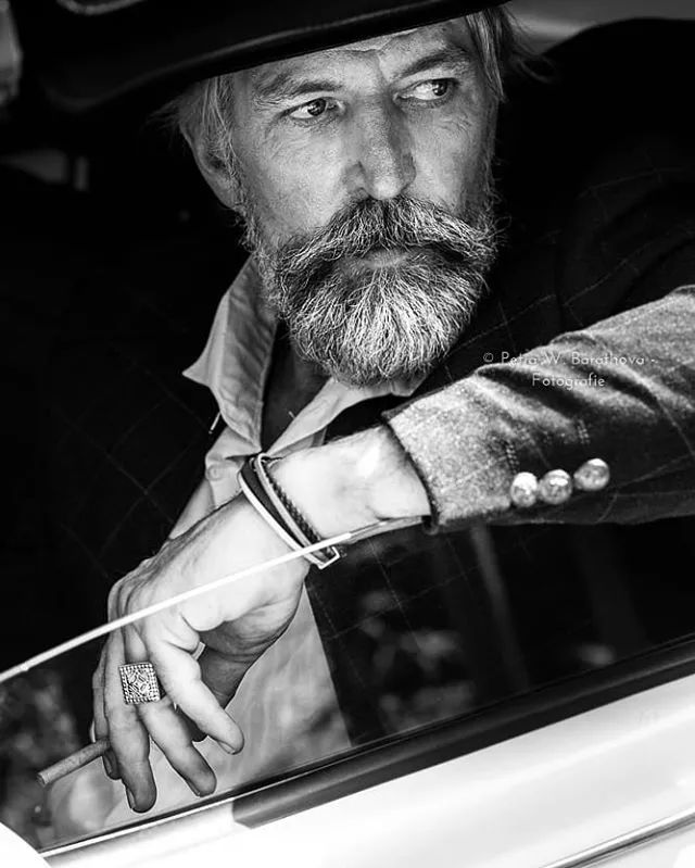 三问表便宜,三问顶级表