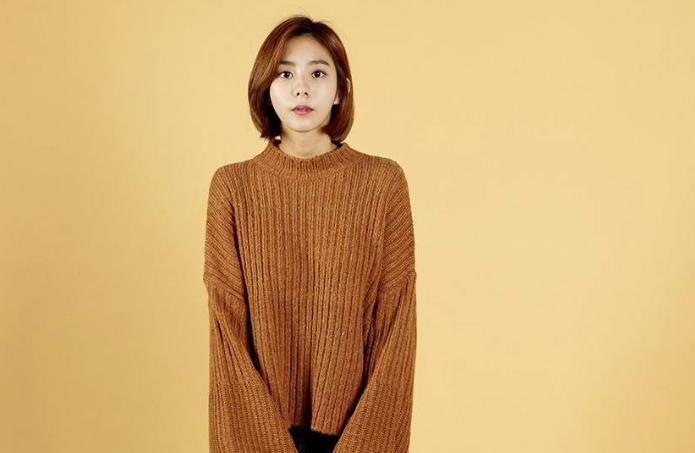 AS前成员U-IE晒照遭批判，V脸明显肉感全无，向主流审美低头？