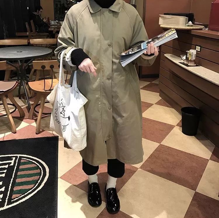 韩版风衣怎么穿最好看,这个春天的美丽穿搭