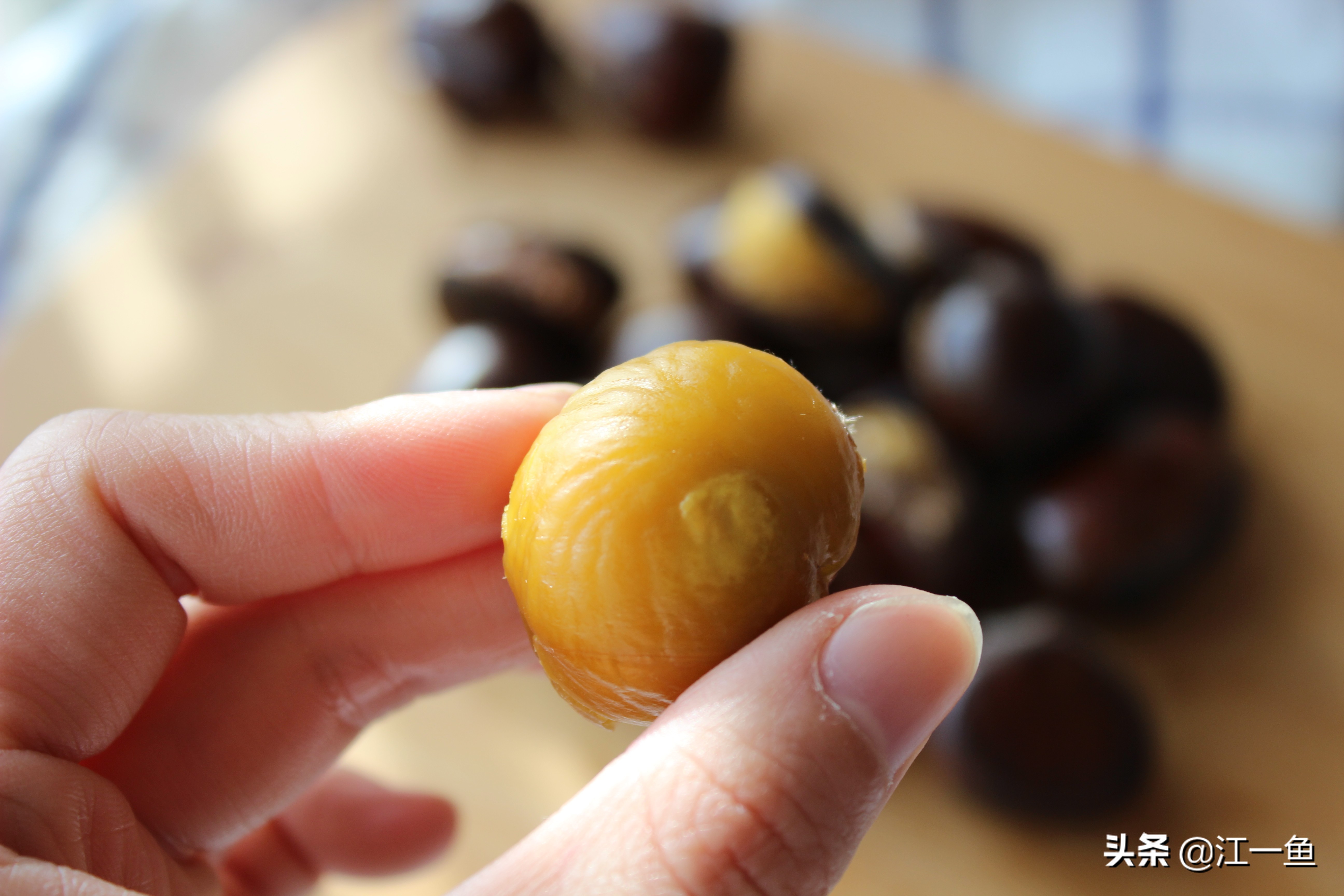 电饭锅糖炒栗子怎么做容易脱壳,烤箱版糖炒栗子的做法