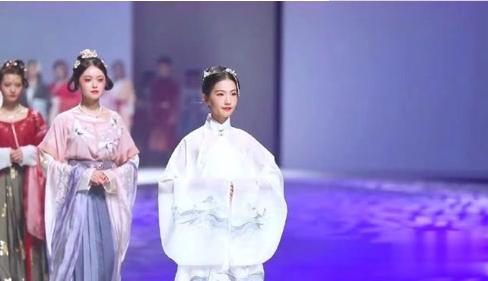 拓元分享｜最强创意年会节目，快来查收吧