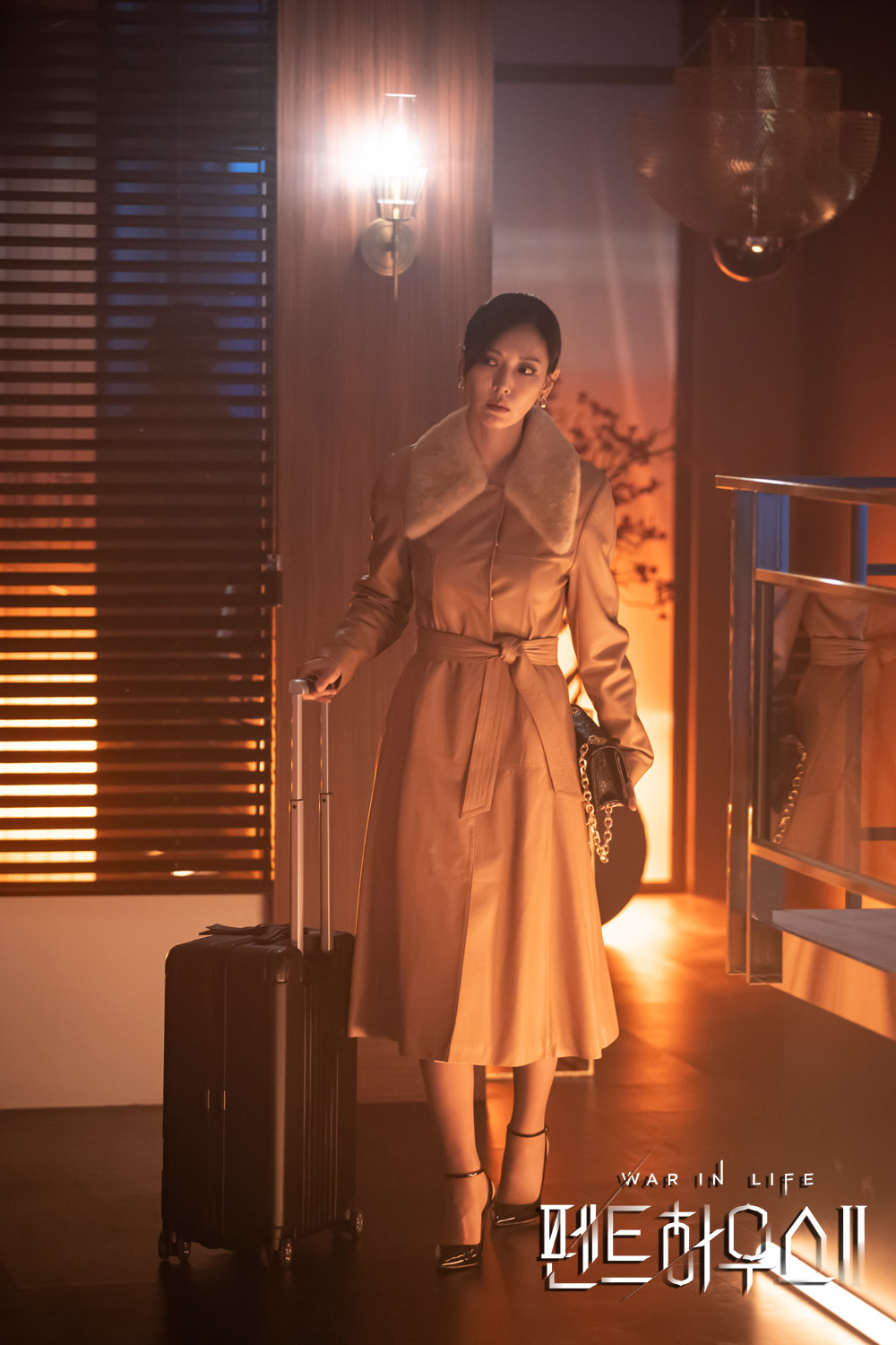 看了《顶楼2》,又发现一个“疯批美人”衣品开挂,每套都超想要