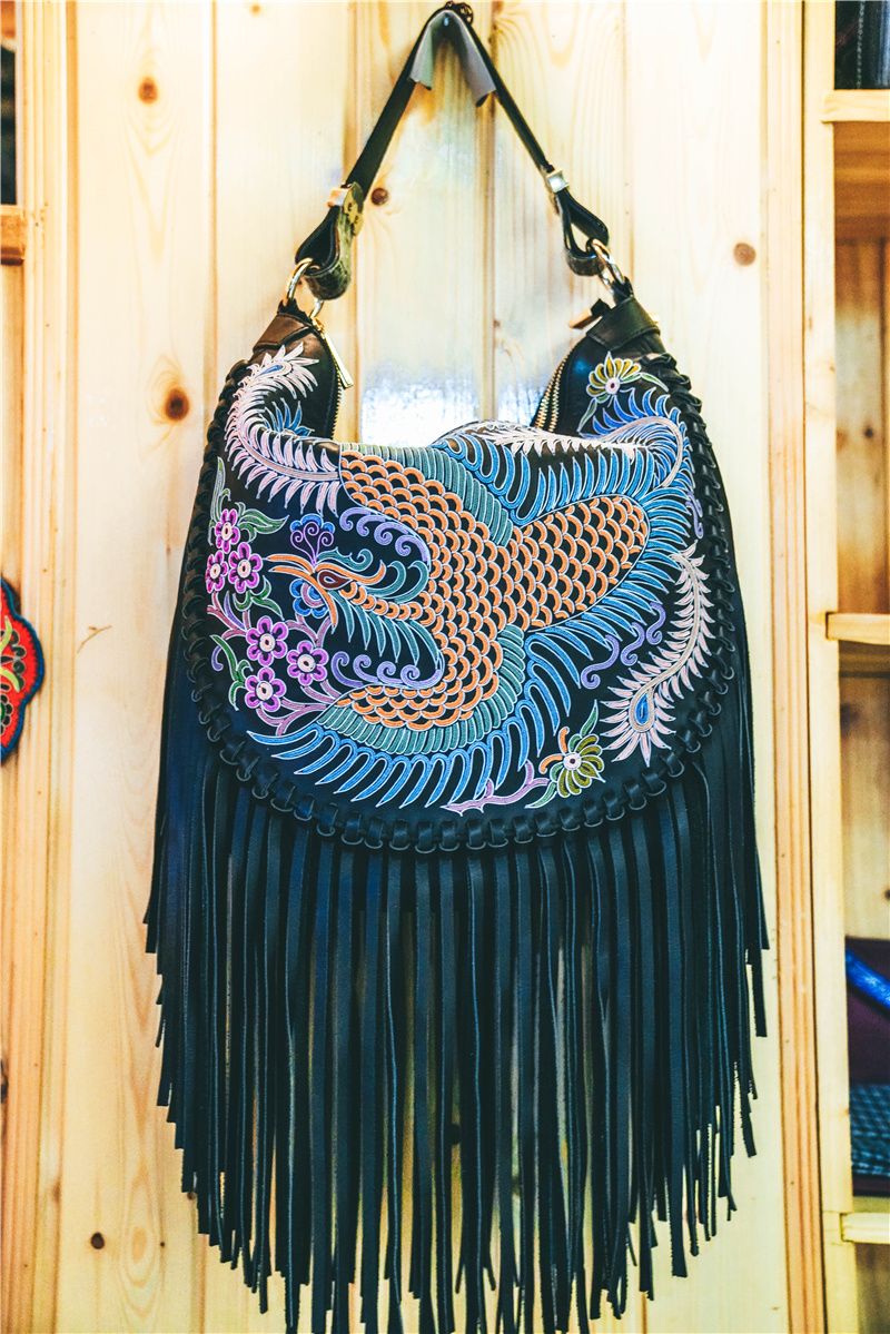 贵州除了千户苗寨还有其他玩的吗,贵州千户苗寨外的古镇