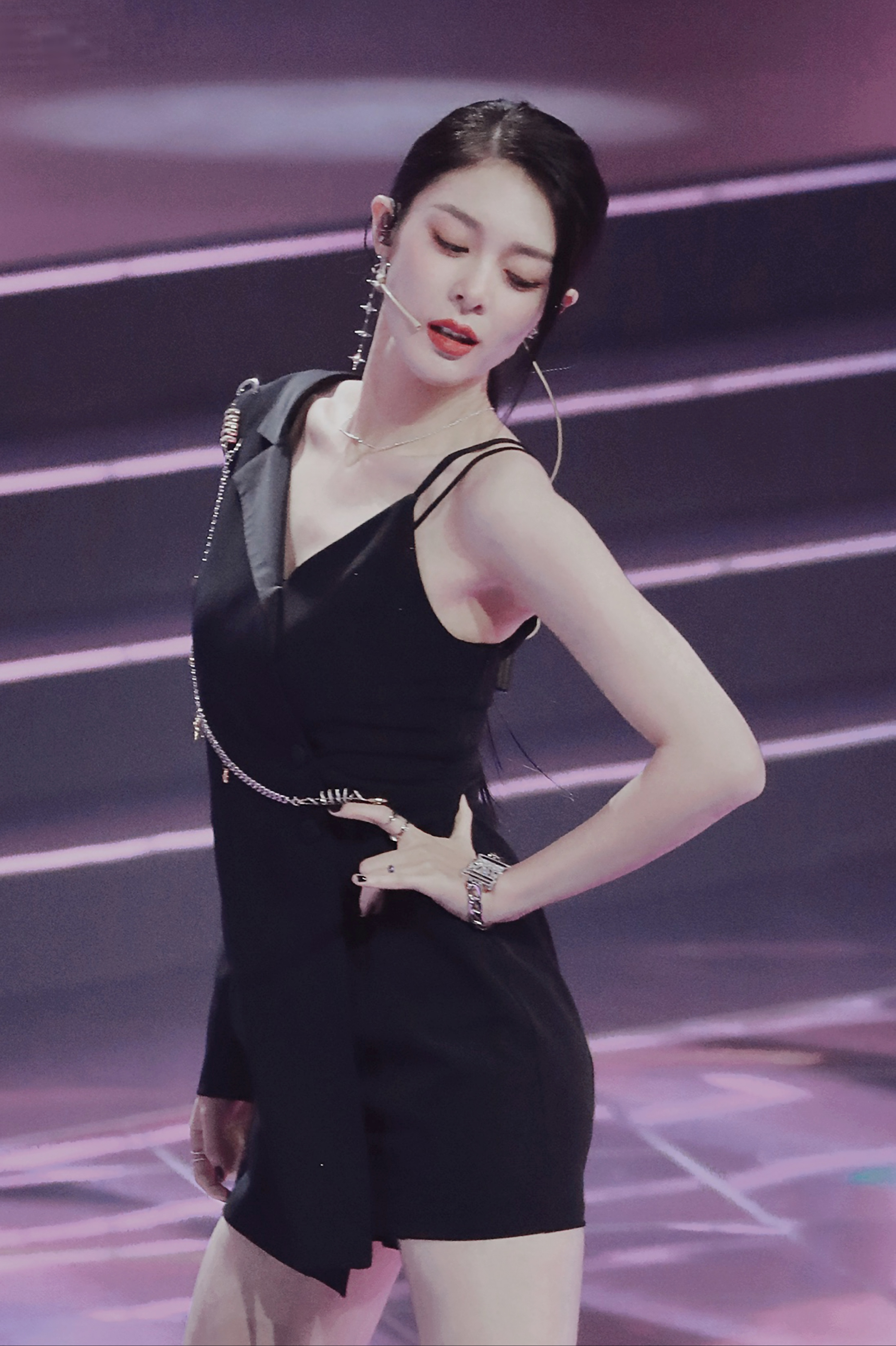 傅菁美艳动人,傅菁口红动图大全