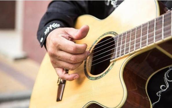 吉他击弦入门教程,吉他指弹带鼓声