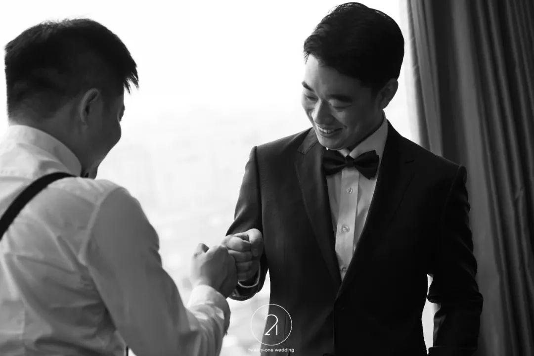 一场花漾甜心香水的婚礼，简约风也能很甜美