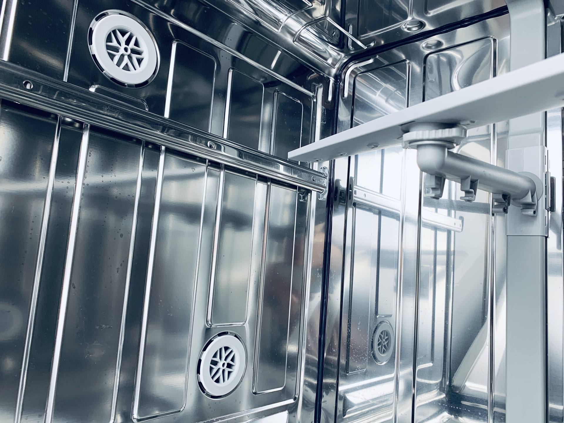 洗碗机尺寸怎么挑选好,洗碗机选购记好这8点