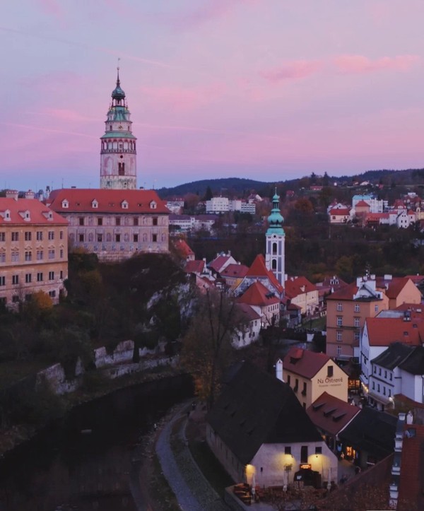 克鲁姆洛夫美丽的小镇,欧洲童话小镇克鲁姆洛夫