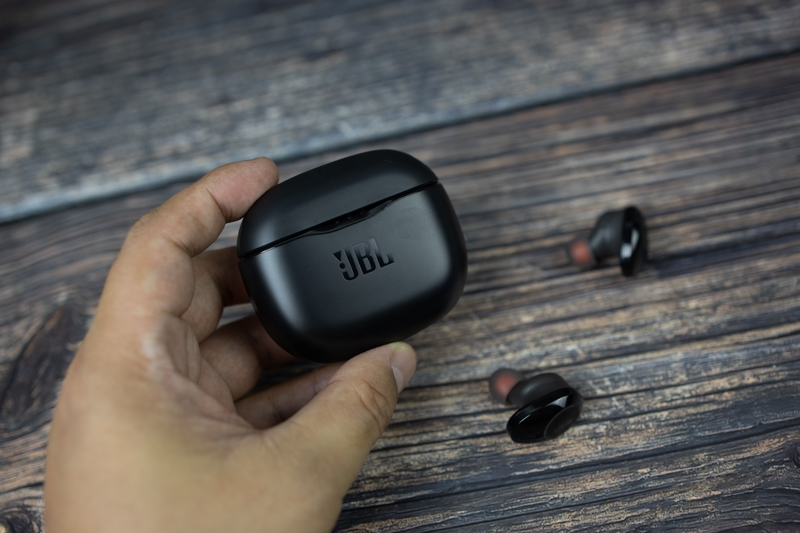 jbltune125tws和100tws区别,jbltune215tws蓝牙耳机评测