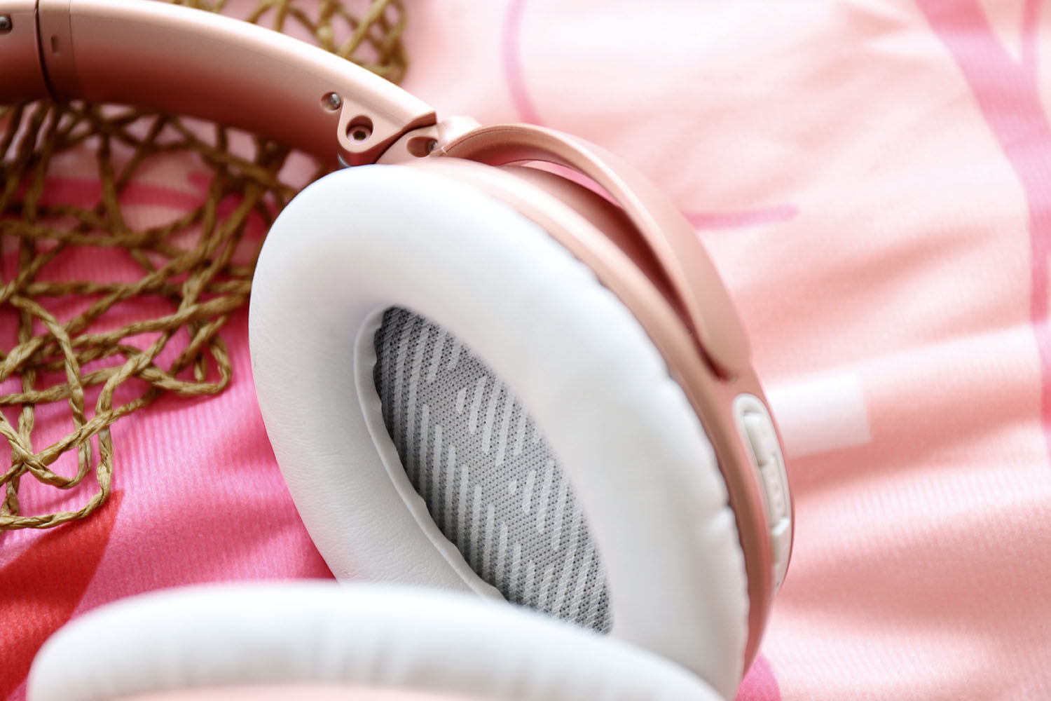 boseqc35降噪耳机如何使用,降噪耳机boseqc352代