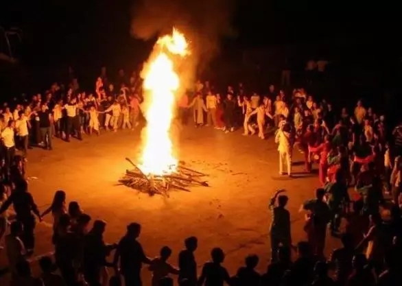 莲花山上莲花寺,莲花山普宁山顶