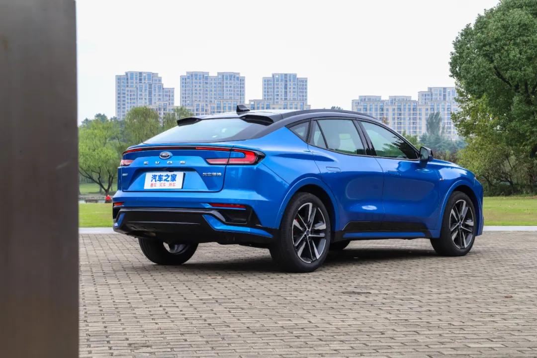 福特evos混合动力,福特evos屏幕演示