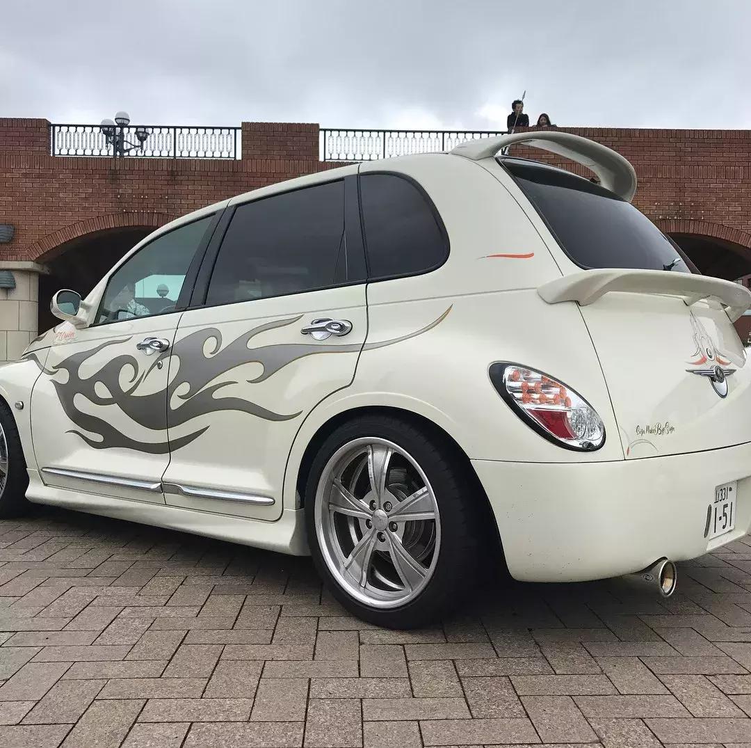 「真稀物种」再小众的车也有认真的玩家,克莱斯勒漫步者改装欣赏