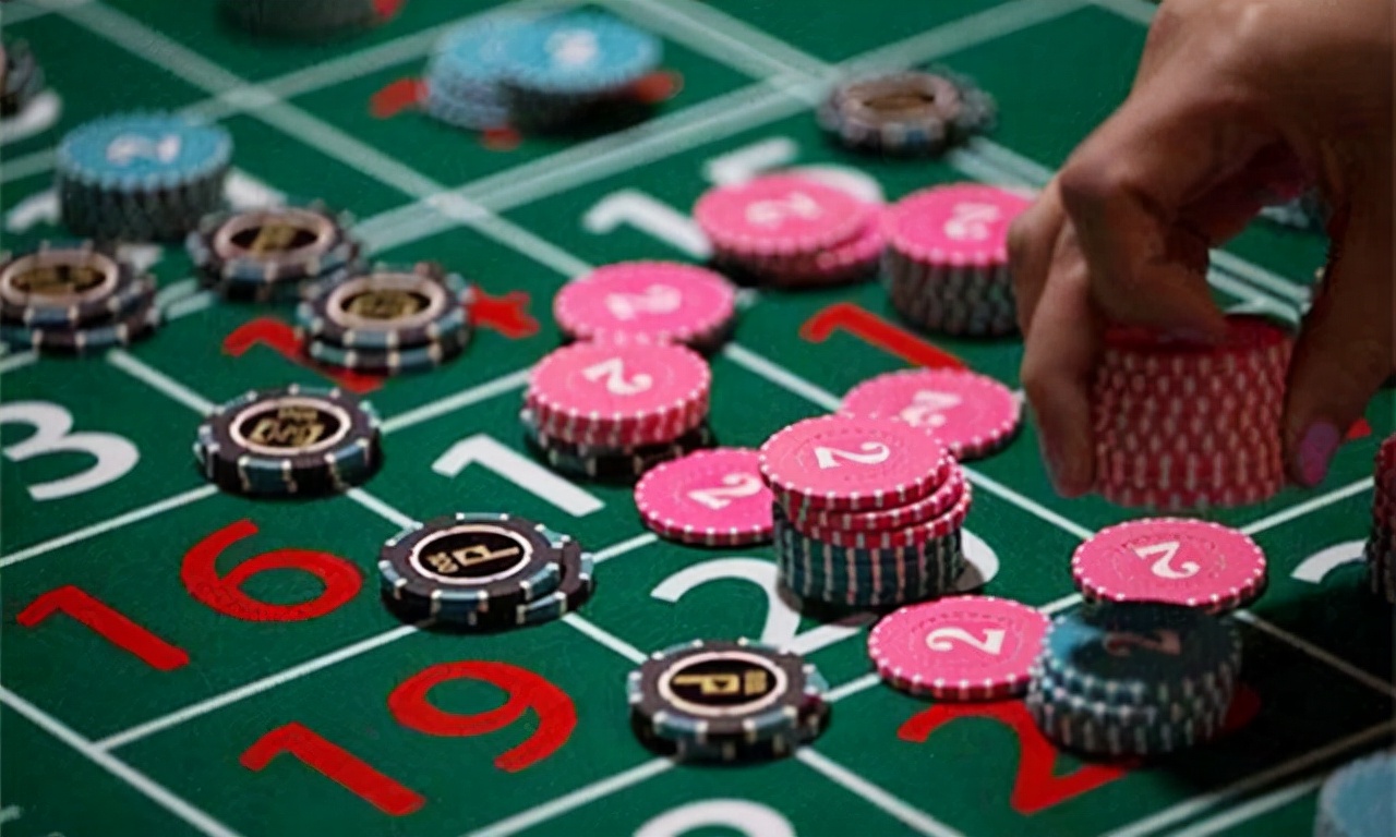 *场赌**如黑洞！澳门*场赌**的“*规则潜**”：不怕你赢钱，就怕你不玩