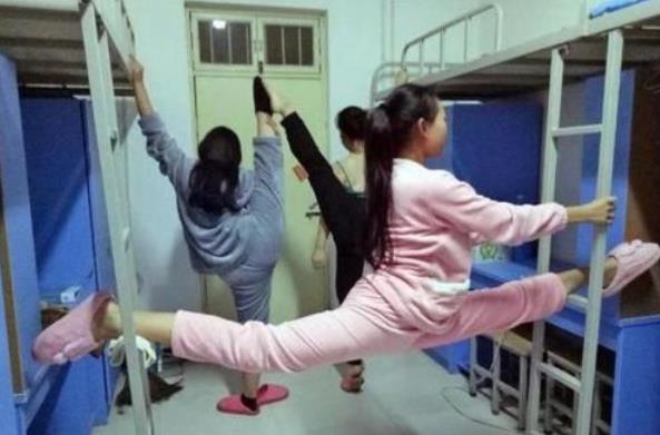 在大学被宿舍孤立会受到哪些影响,大学生宿舍被舍友故意孤立怎么办