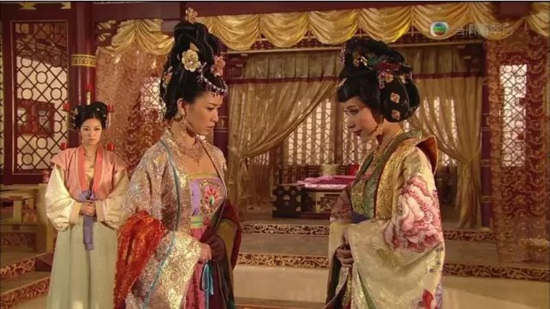 如何看李隆基和杨贵妃的爱情故事,杨贵妃和李隆基的爱情故事简短