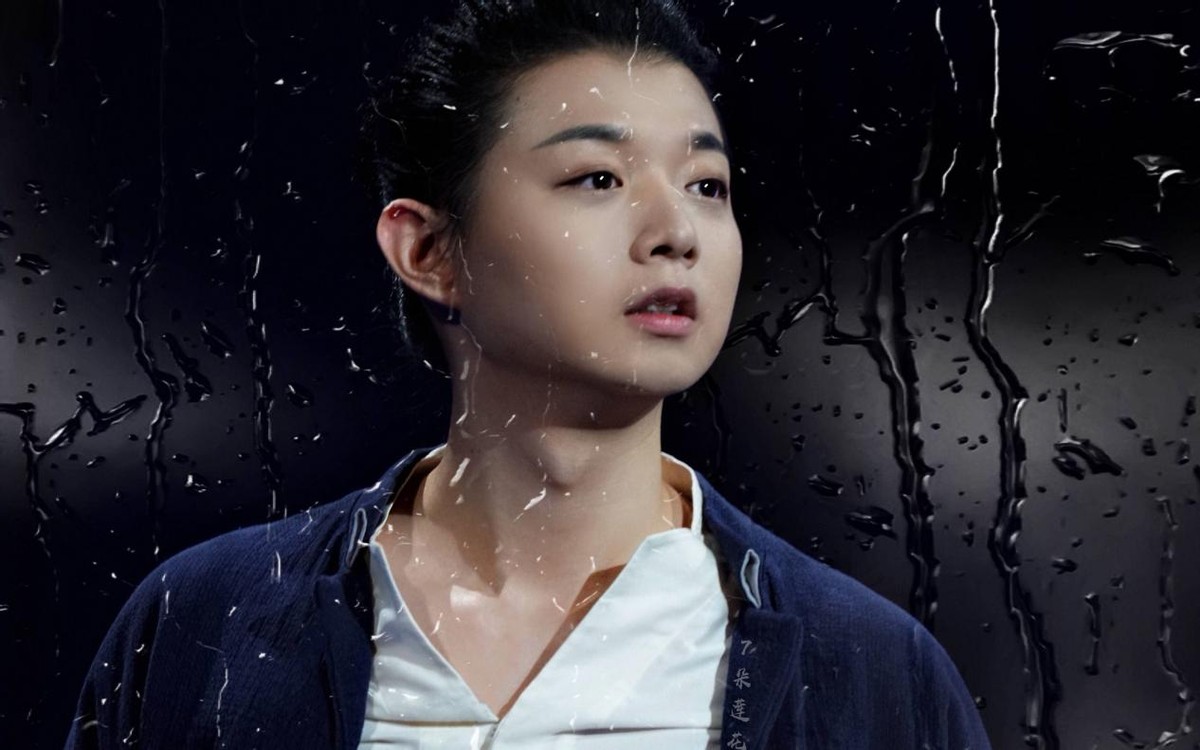 非理性追星有风险粉丝须谨慎,脑残粉疯狂追星过激事件