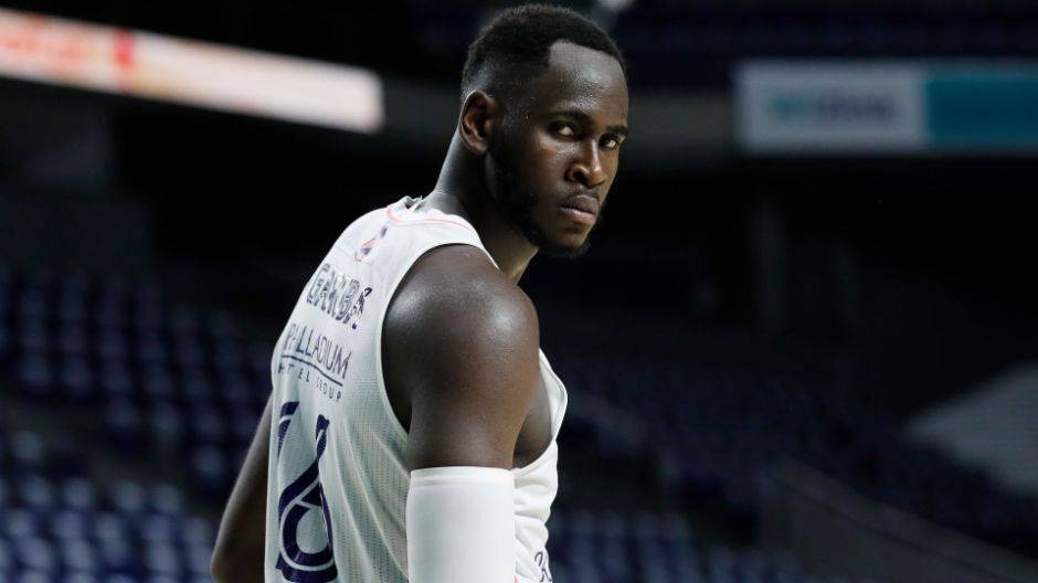 东契奇和皇马达成买断,东契奇买断皇马