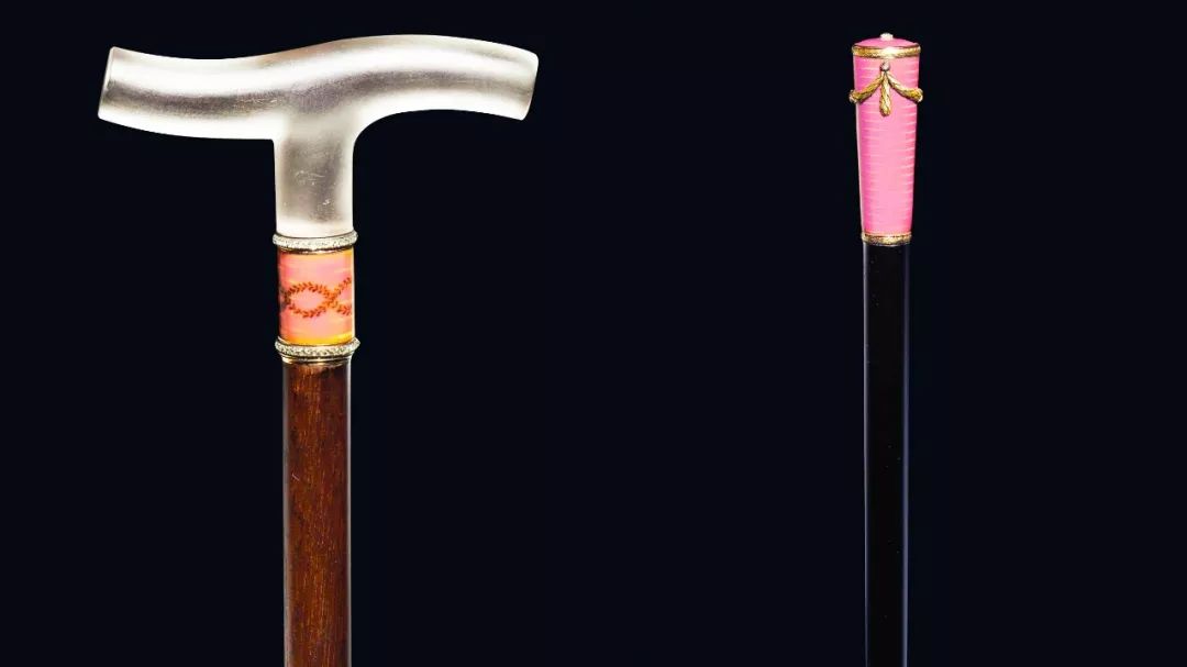 穿粉色就是娘娘腔?让小李子和猫王告诉你什么叫“油而不腻”