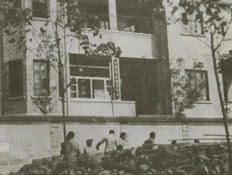 从上海走向乡村僻壤，生活书店创造战时出版奇迹