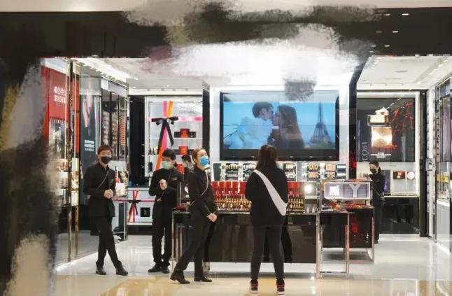 掏空女孩钱包,掏空女孩的钱包