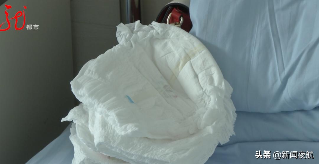 5岁女孩整天穿着尿不湿,每天总是尿不完,检查发现竟然长了三个肾