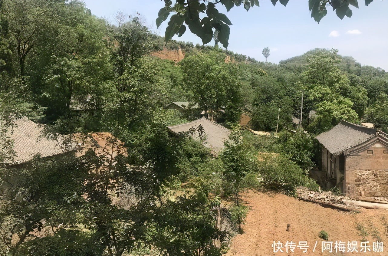 农村里大门吃小门有什么说法,大门吃小门古代有什么说法