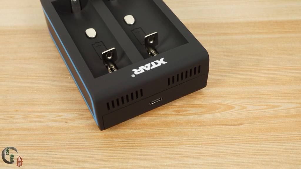 xtarvn2充电器评测,xtarpb2s充电器评测