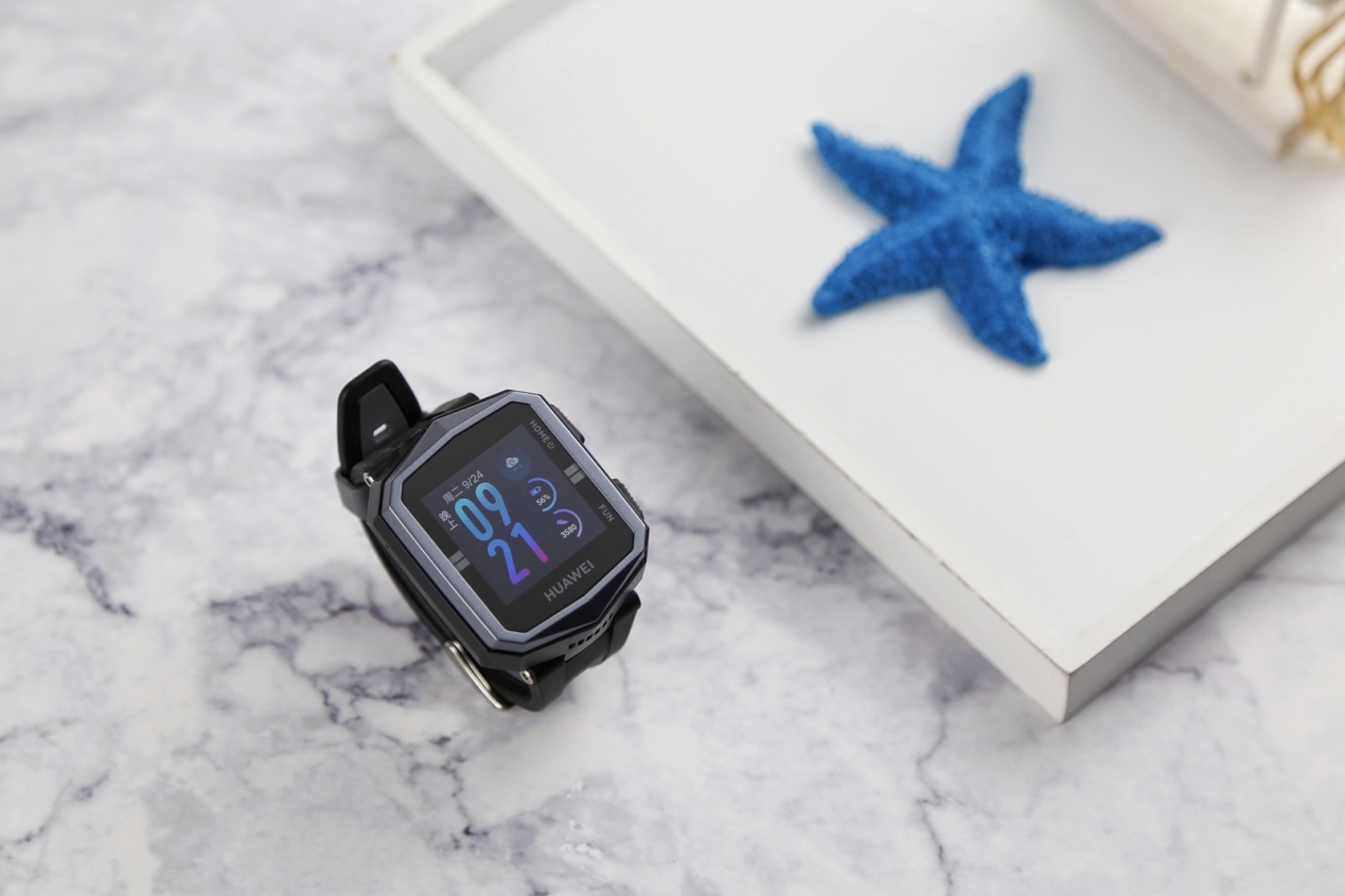 9重精确定位孩子的贴身守护者，华为儿童手表3X体验