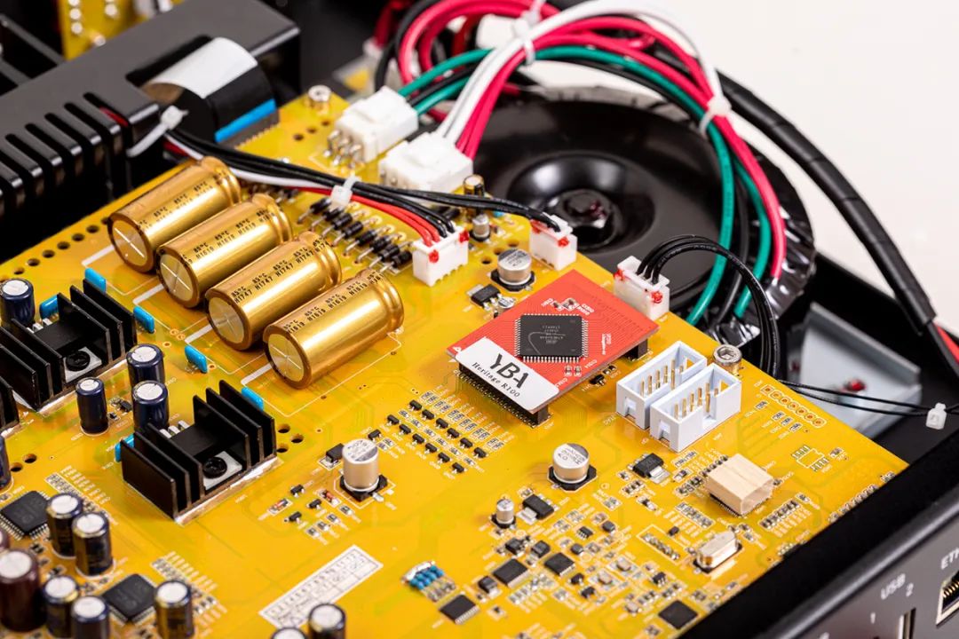 数播也有浓浓音乐味——法国YBAHeritageR-100数播合并功放