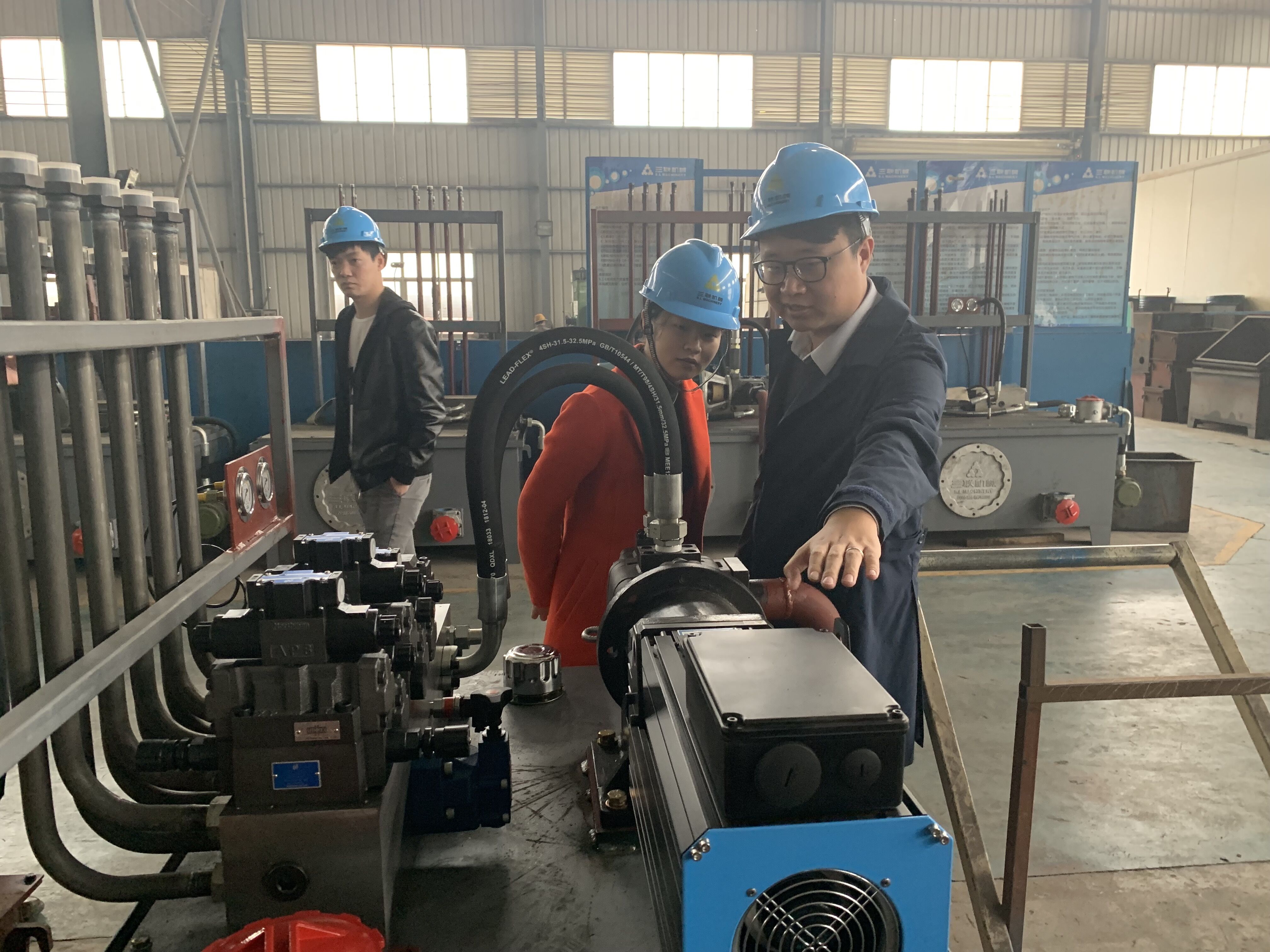 砖机伺服系统,三联伺服全自动砖机