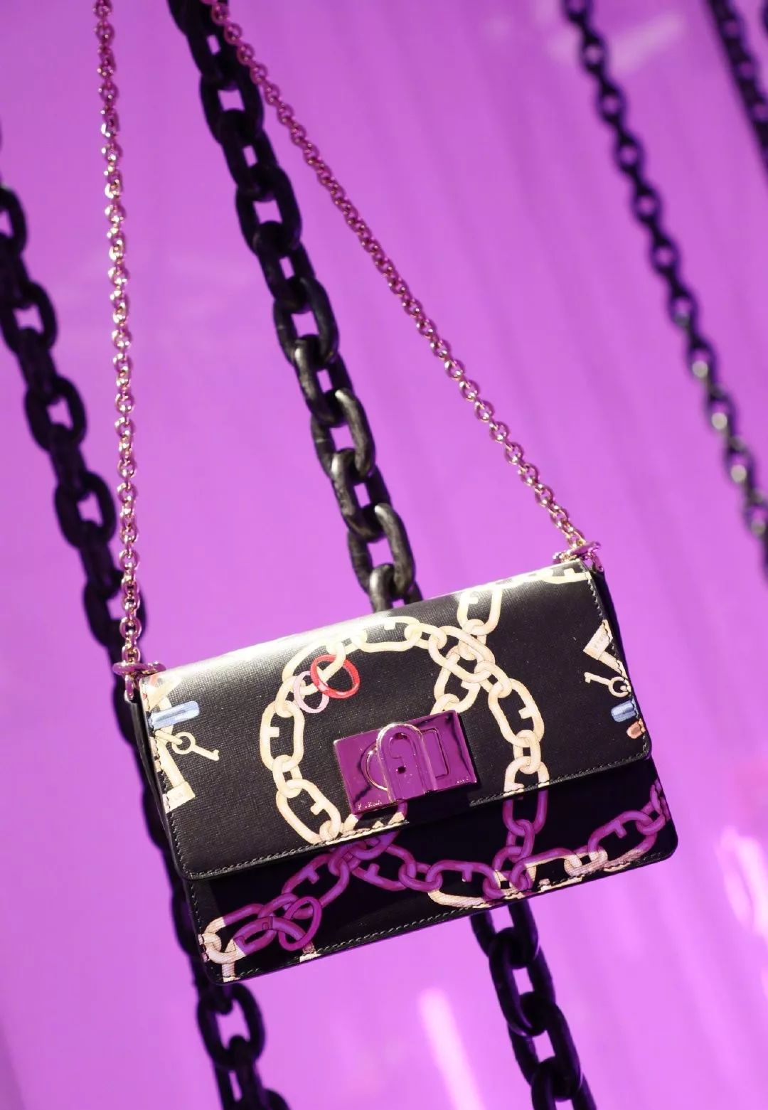 furla芙拉品牌定位,furla芙拉属于轻奢吗